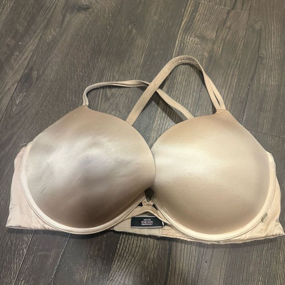 Victoria’s Secret Pushup nude strappy crossover 38D bra